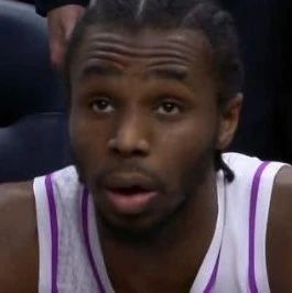 德天空：那不勒斯想签弗赖堡中场曼赞比顶替受伤的德布劳内（德天空：那不勒斯拟签弗赖堡中场曼赞比，以替代因伤缺阵的德布劳内）