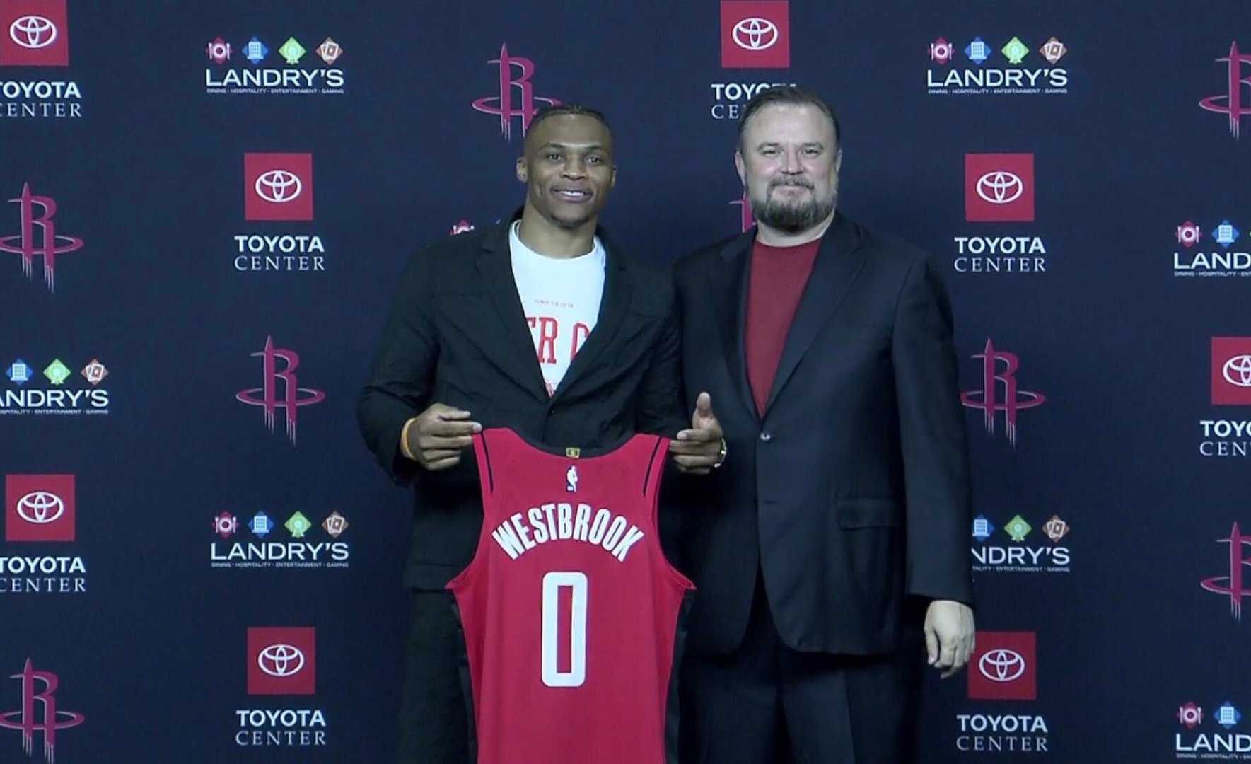 六台：赫伊森没有伤病问题，可以随皇马出战埃尔切（六台：赫伊森已无伤病困扰，将随皇马出战埃尔切）