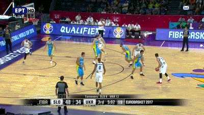 随着切尔西1-1阿森纳，英超积分榜更新：曼联、利物浦分列第7第8（切尔西1-1战平阿森纳后，英超最新积分榜：曼联第7、利物浦第8）