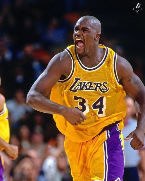 加图索：我要向球迷道歉；上半场很不错，下半场我们变得胆怯（加图索向球迷致歉：上半场表现不俗，下半场我们踢得畏手畏脚）