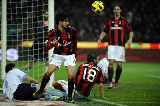 朴智星：韩国队可以冲击世界杯8强，但更现实的目标是小组出线（朴智星：韩国队有望冲击世界杯八强，但更务实的目标是先确保小组出线）