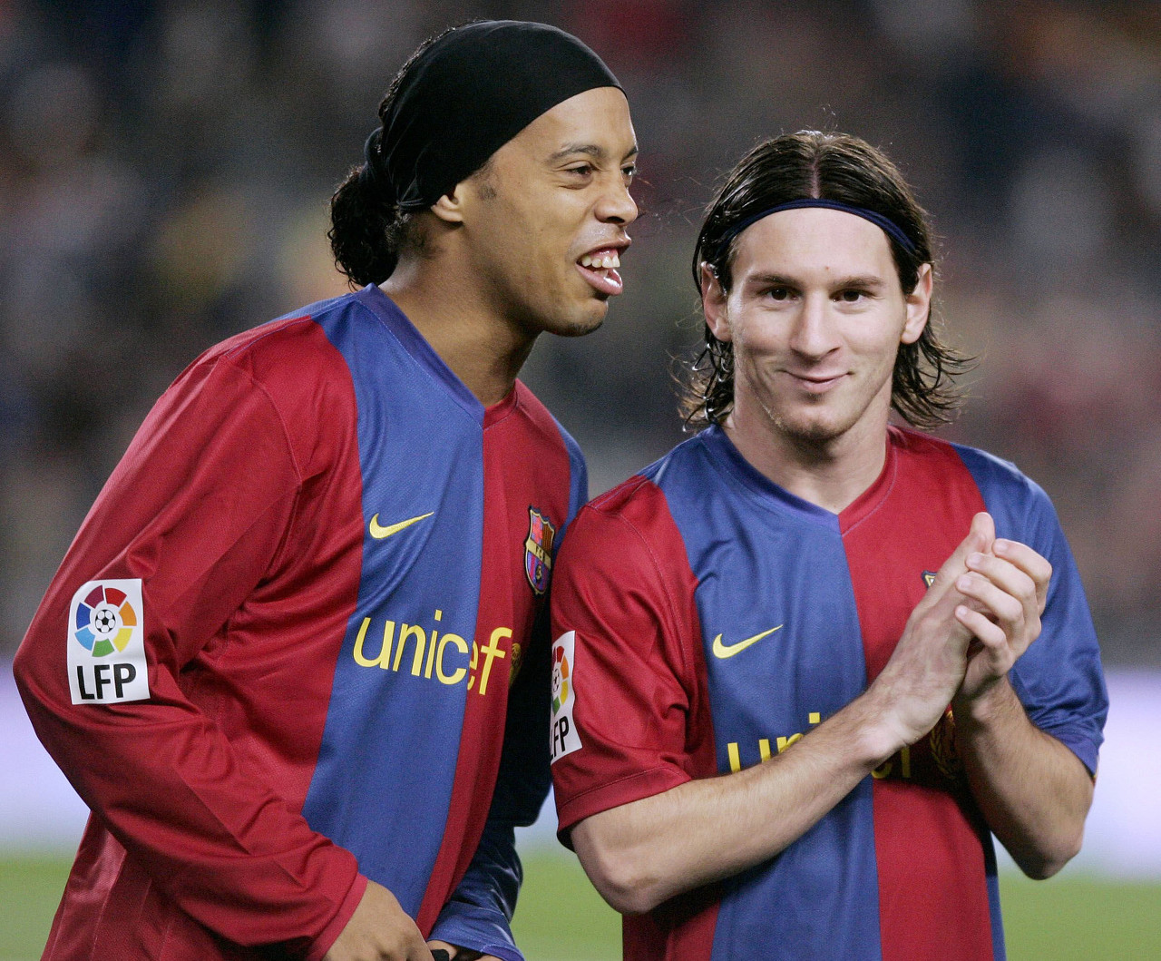 阿莱格里：我绝对没有冒犯裁判；莱奥具备成为中锋的特点（阿莱格里：绝无冒犯裁判之意，莱奥有当中锋的条件）