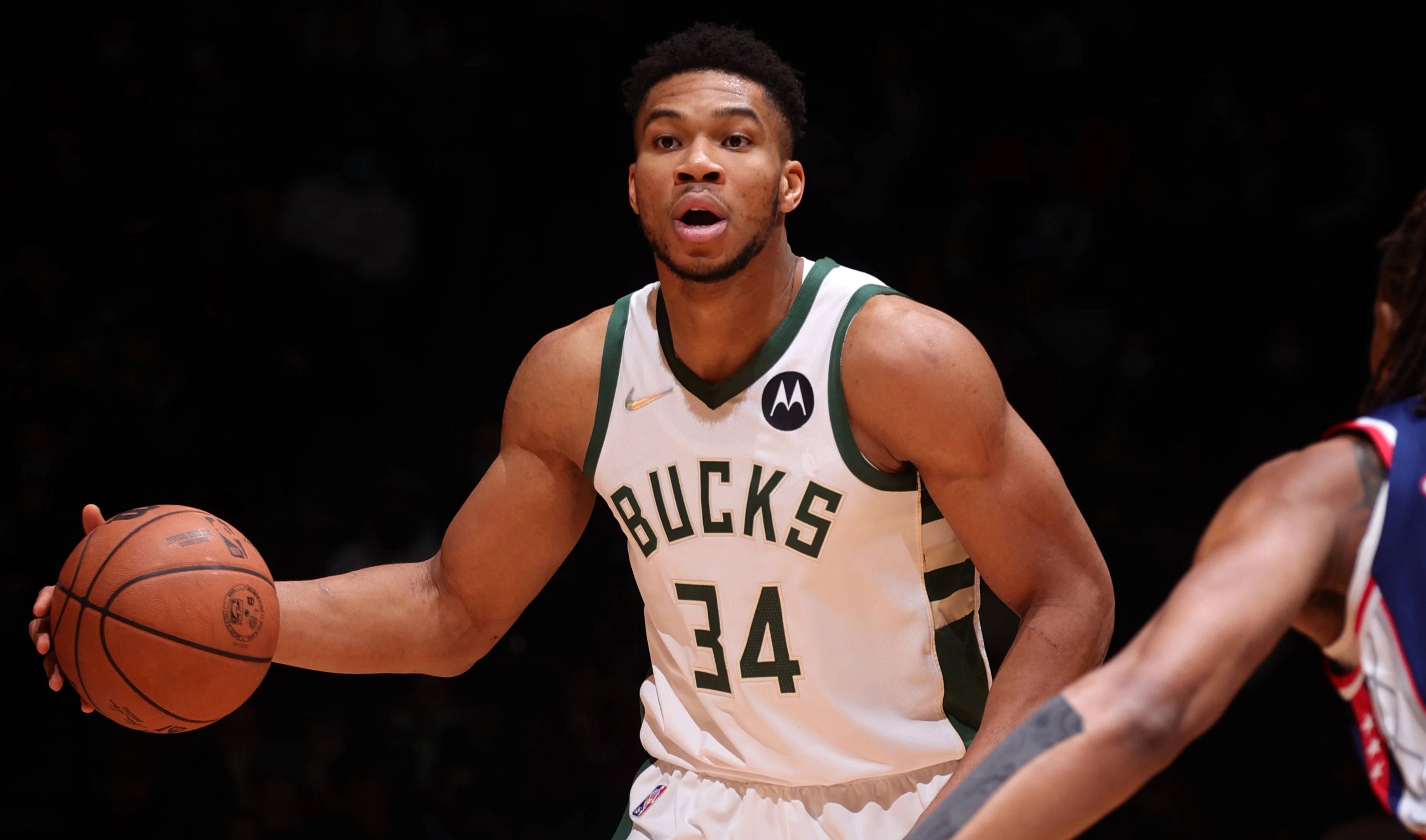 多队争抢顶级射手场面激烈（多队竞逐顶级射手 竞争白热化）