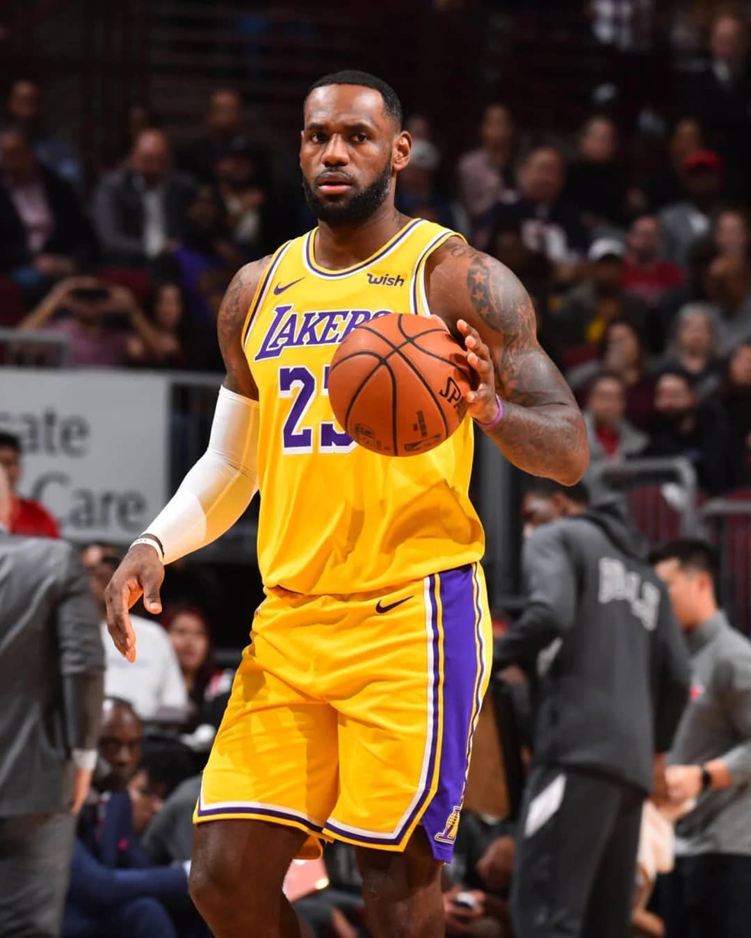 外媒：谢菲联有意韩国国脚边卫薛英佑，球员解约金500万欧（外媒：谢菲联相中韩国国脚边后卫薛英佑，解约金约500万欧元）