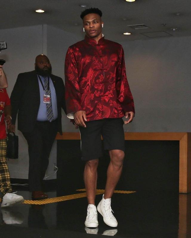 乌奈-西蒙：我们有几名重要球员缺阵；青训球员表现出色（乌奈·西蒙：数名主力缺阵，青训小将表现抢眼）